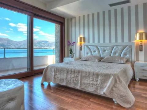 Izdavanje, kuća, 300m², Krašići, Tivat - image 13