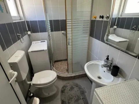 Izdavanje, stan, 35m², Šušanj, Bar - image 3