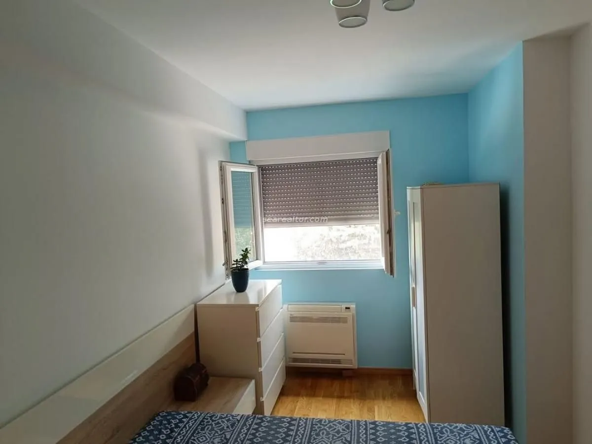 Rent, two bedroom apartment, 81m², Tivat, Crna Gora