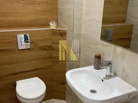 Izdavanje, trosoban stan, 71m², Socijalno, Novi Sad Sve Podlokacije - image 10