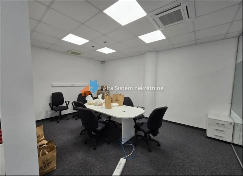 Rent, office space, 170m², Novi Beograd Sve Podlokacije, Beograd