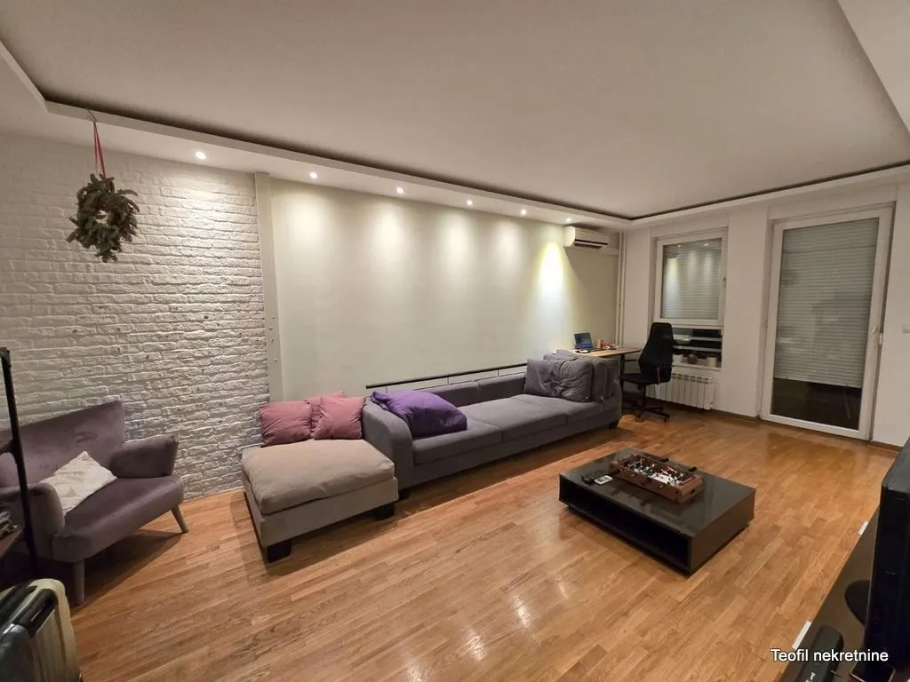 Prodaja, trosoban stan, 101m², Belvil, Beograd