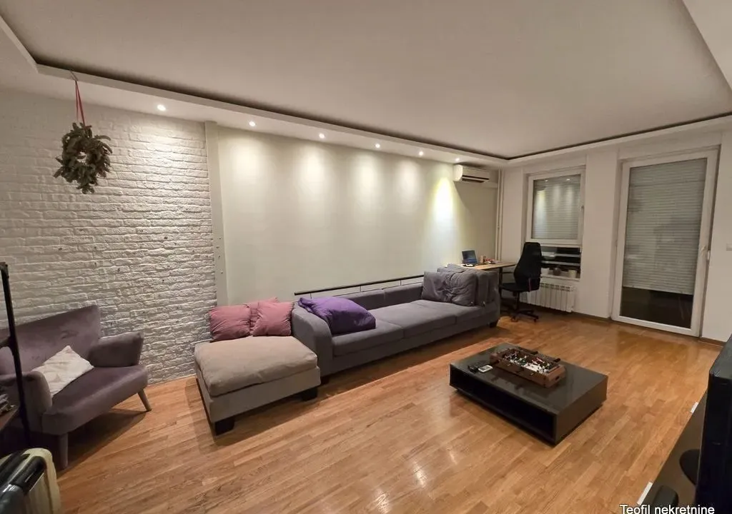 Prodaja, trosoban stan, 101m², Belvil, Beograd