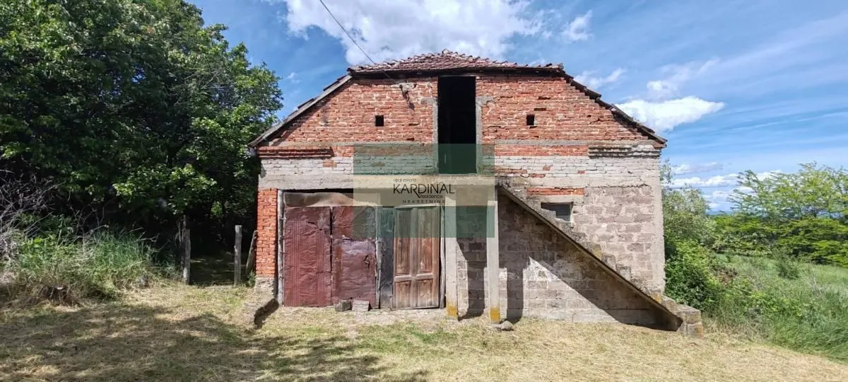 Prodaja, kuća, 250m², Crnče, Jagodina