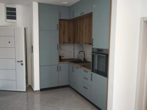 Izdavanje, dvosoban stan, 60m², Kumbor, Herceg Novi - image 8