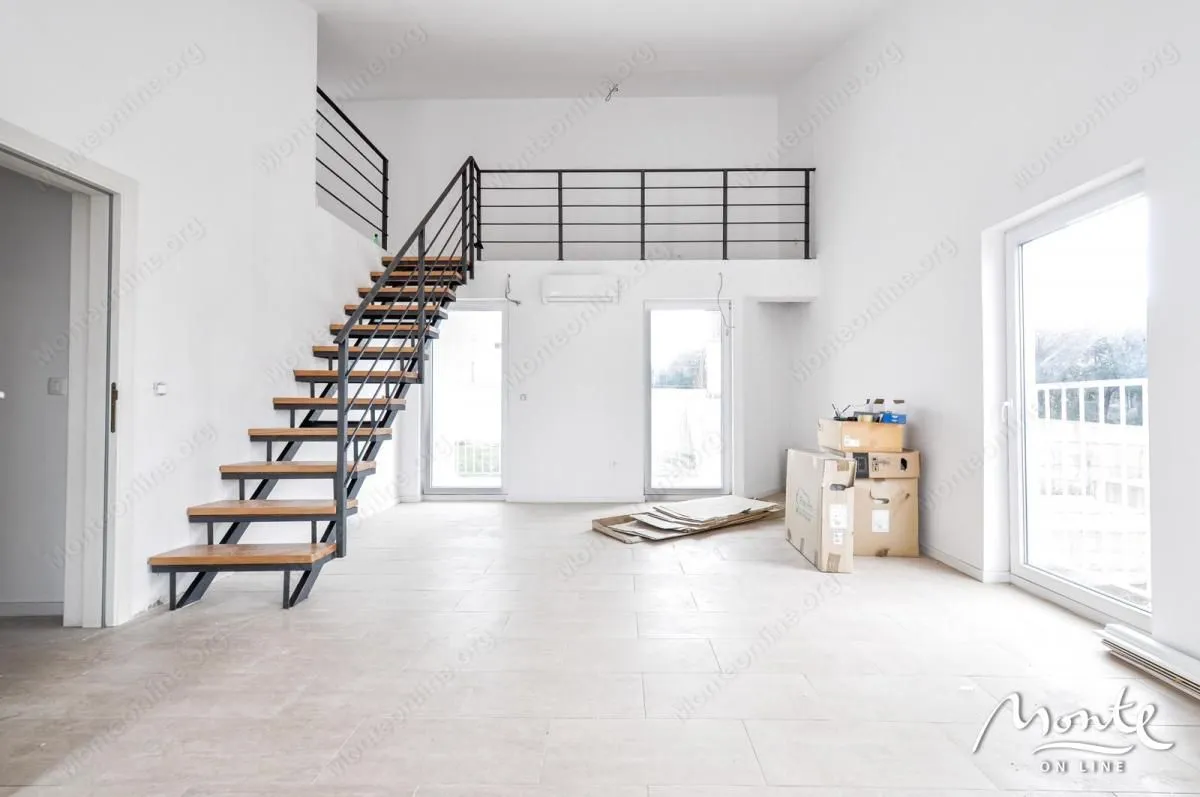 Sale, four bedroom apartment, 124m², Tivat, Crna Gora