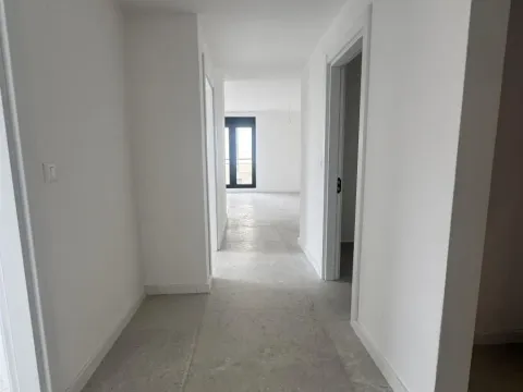 Prodaja, trosoban stan, 77m², Novi Banovci, Stara Pazova - image 8