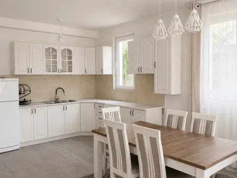 Rent, one bedroom apartment, 62m², Babin Do, Budva - image 4