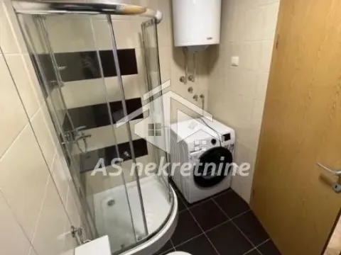 Izdavanje, četvorosoban stan, 100m², Sarajevska, Beograd - image 24