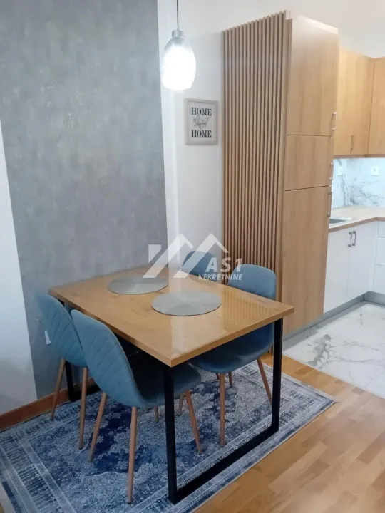 Izdavanje, dvosoban stan, 42m², Avijatičarsko naselje, Novi Sad Sve Podlokacije