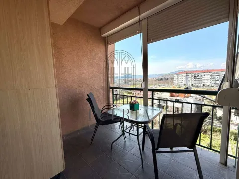 Izdavanje, jednosoban stan, 40m², Kod Big Fashion-a, Podgorica - image 6