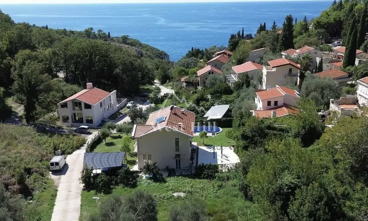Sale, land lot, 650m², Reževići, Budva