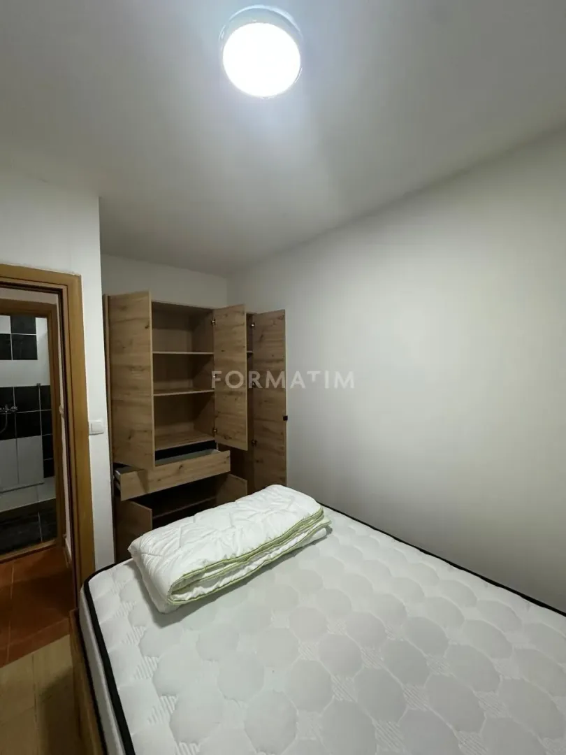 Izdavanje, dvosoban stan, 56m², Krnjaca, Palilula Sve Podlokacije