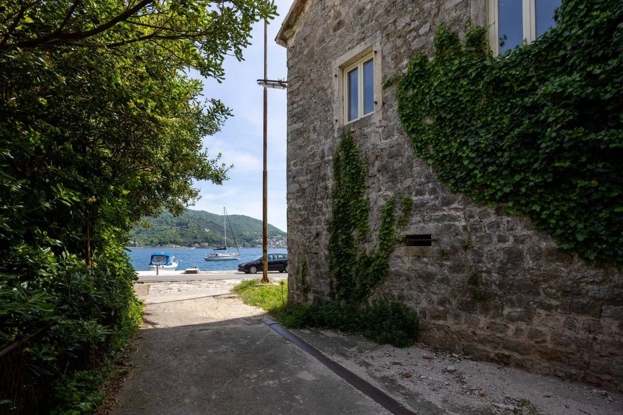 Prodaja, kuća, 92m², Kamenari, Herceg Novi