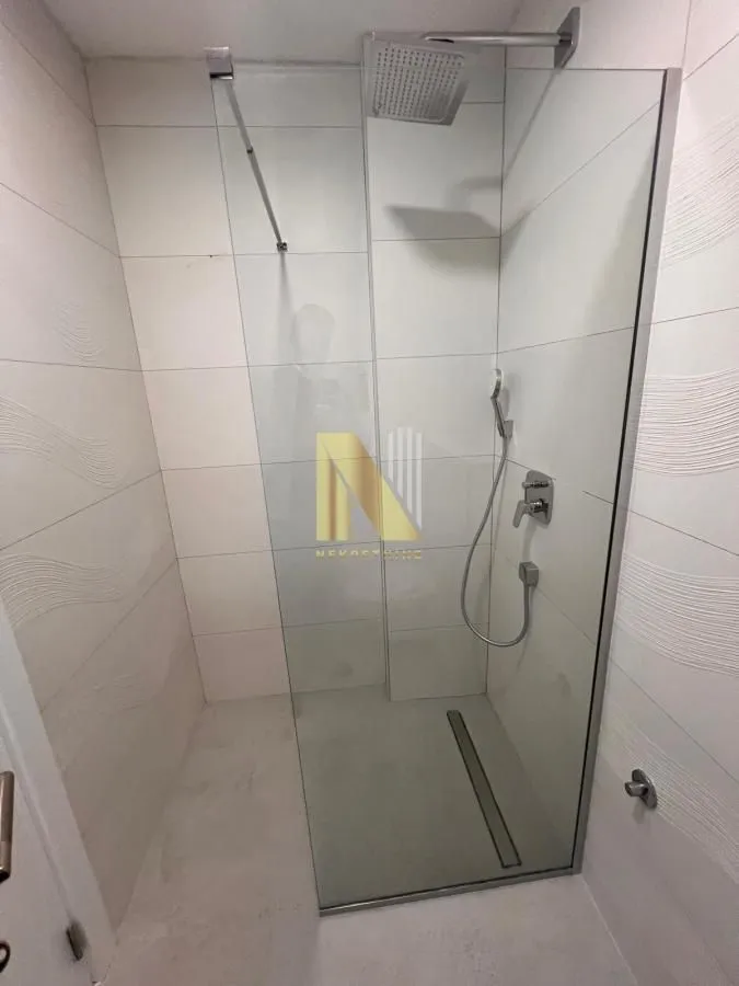 Prodaja, četvorosoban stan, 224m², Telep, Novi Sad Sve Podlokacije