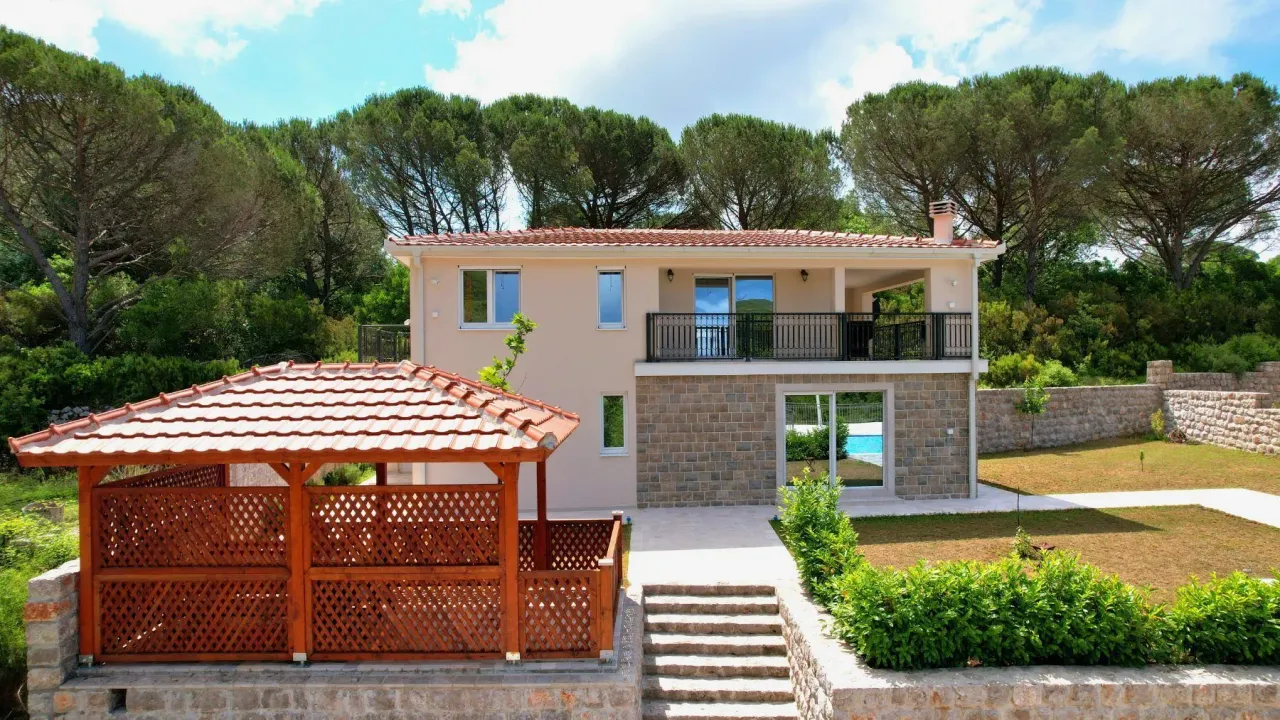 Prodaja, kuća, 185m², Zagora, Kotor