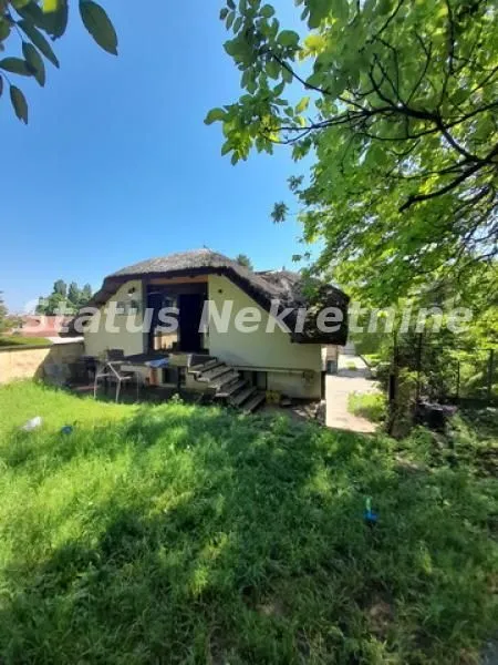 Prodaja, kuća, 250m², Sremski Karlovci, Novi Sad