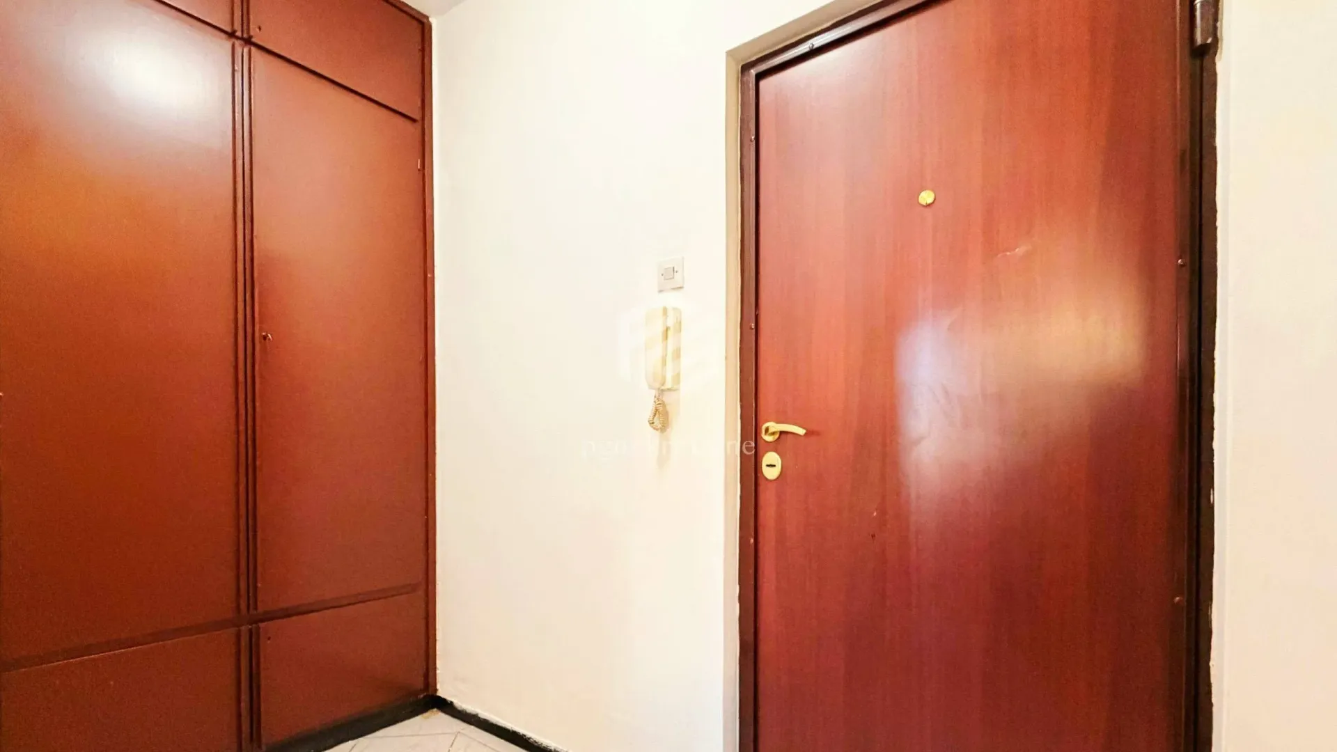 Rent, office space, 25m², Preko Morače, Podgorica