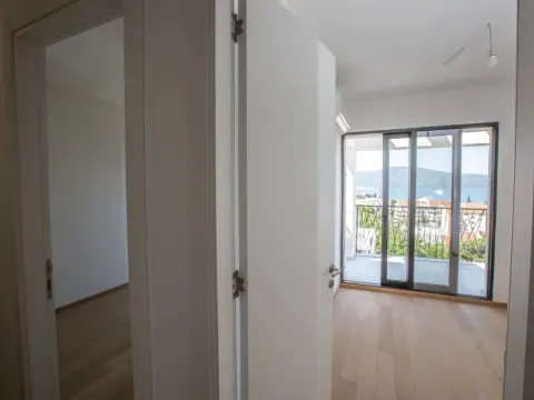 Sale, three bedroom apartment, 143m², Tivat, Crna Gora - image 12