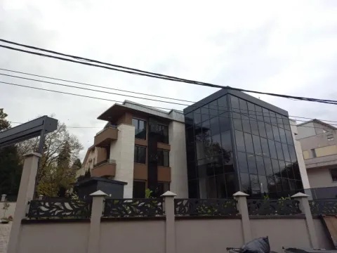 Izdavanje, poslovni prostor, 278m², Senjak, Beograd - image 5