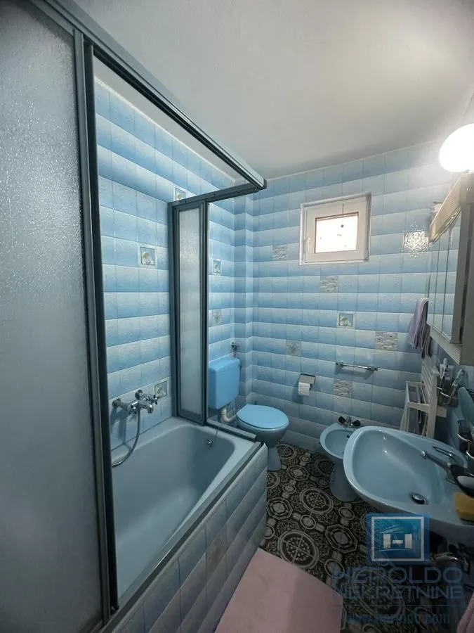 Prodaja, kuća, 300m², Ćuprija, Srbija