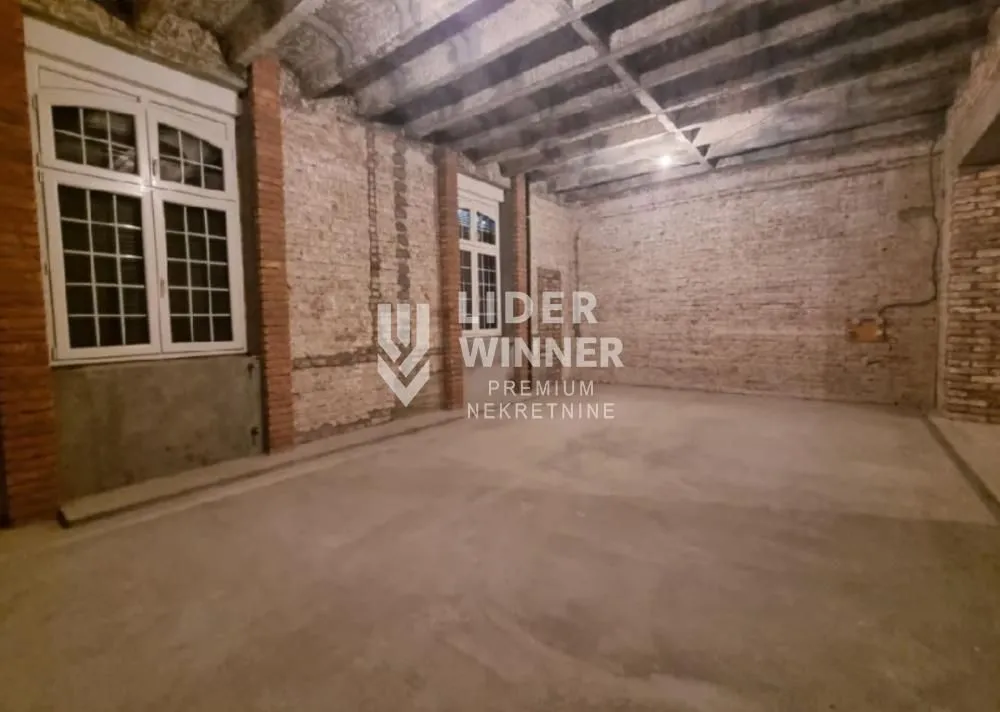 Sale, house, 941m², Slavija, Vračar Sve Podlokacije