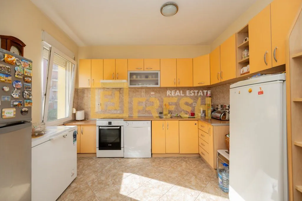 Prodaja, trosoban stan, 109m², Momišići, Podgorica
