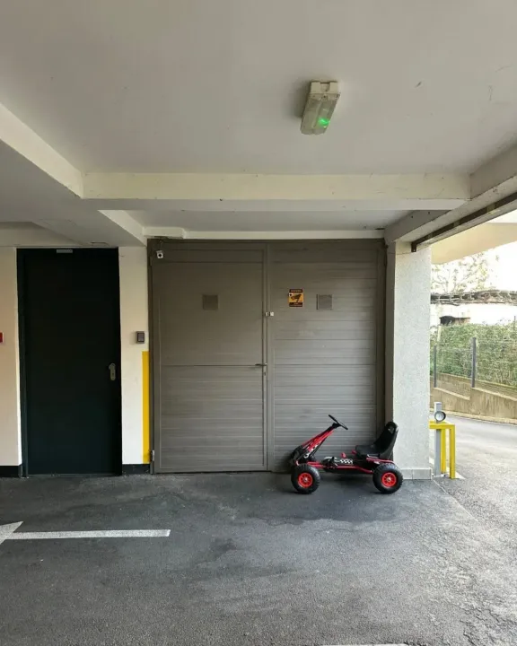 Sale, parking/garage, 12m², Žarkovo, Beograd