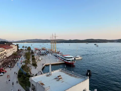 Prodaja, stan, 135m², Tivat, Crna Gora - image 4