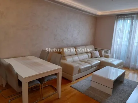 Izdavanje, trosoban stan, 60m², Centar, Novi Sad - image 2