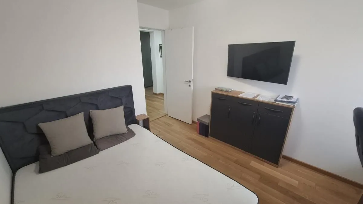 Prodaja, četvorosoban stan, 80m², Nova Detelinara, Novi Sad Sve Podlokacije