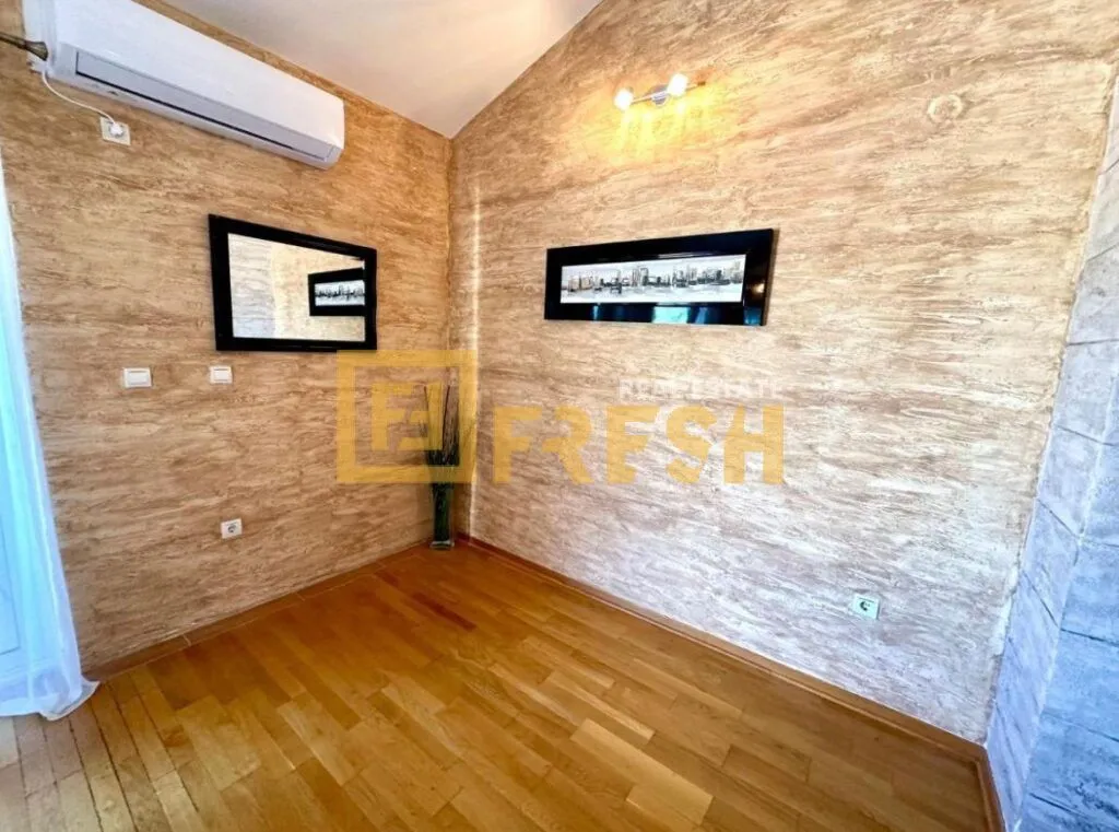 Sale, two bedroom apartment, 105m², Petrovac, Budva