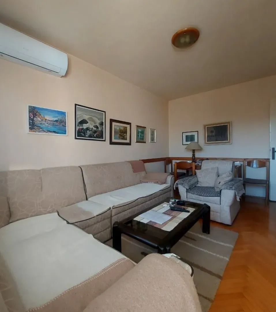 Prodaja, dvosoban stan, 67m², Centar, Nikšić