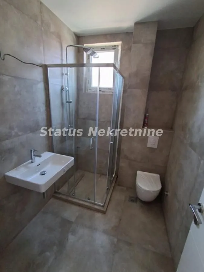 Izdavanje, dvosoban stan, 73m², Veternik, Novi Sad Sve Podlokacije