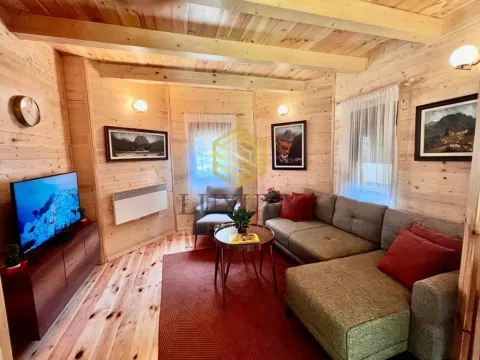 Izdavanje, kuća, 63m², Centar, Kolašin - image 12