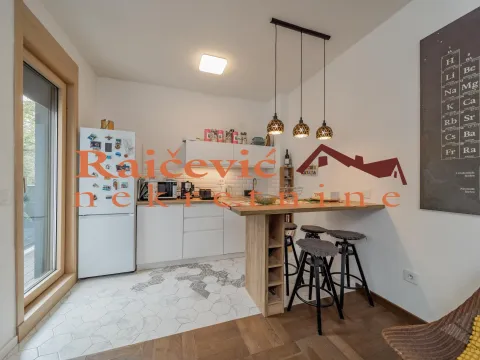Rent, two bedroom apartment, 40m², Šumice, Beograd - image 4