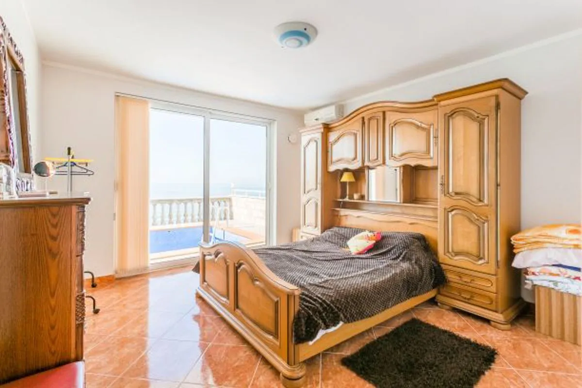 Prodaja, kuća, 232m², Kruče, Ulcinj