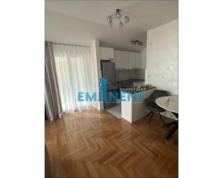 Rent, two bedroom apartment, 55m², Zemun Gornji Grad, Zemun Sve Podlokacije