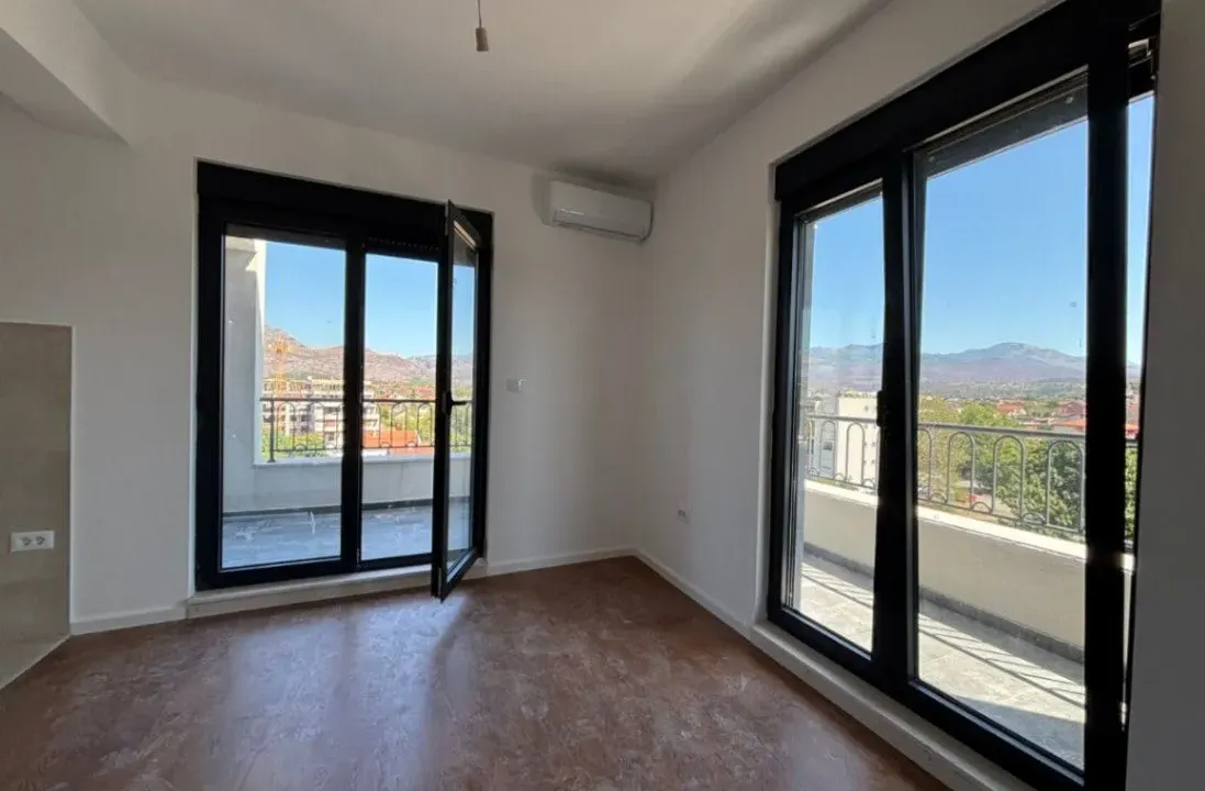 Prodaja, dvosoban stan, 100m², Zagorič, Podgorica