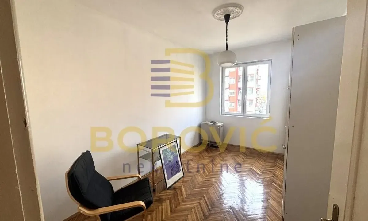 Rent, three bedroom apartment, 70m², Palilula Sve Podlokacije, Beograd