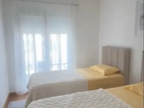 Izdavanje, dvosoban stan, 71m², New City, Podgorica - image 4