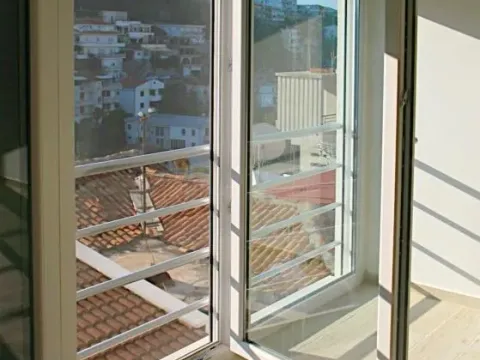 Sale, house, 200m², Meterizi, Ulcinj - image 7