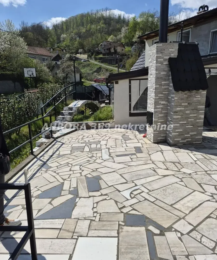 Prodaja, kuća, 295m², Banja Koviljača, Loznica