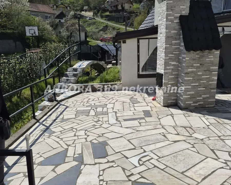 Sale, house, 295m², Banja Koviljača, Loznica