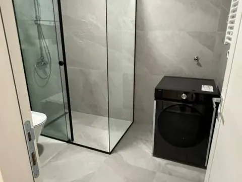 Izdavanje, dvosoban stan, 67m², Central Point, Podgorica - image 10