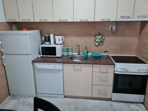 Izdavanje, jednosoban stan, 43m², City Kvart, Podgorica - image 7