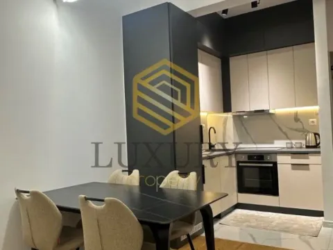 Prodaja, jednosoban stan, 39m², Centar, Podgorica - image 1