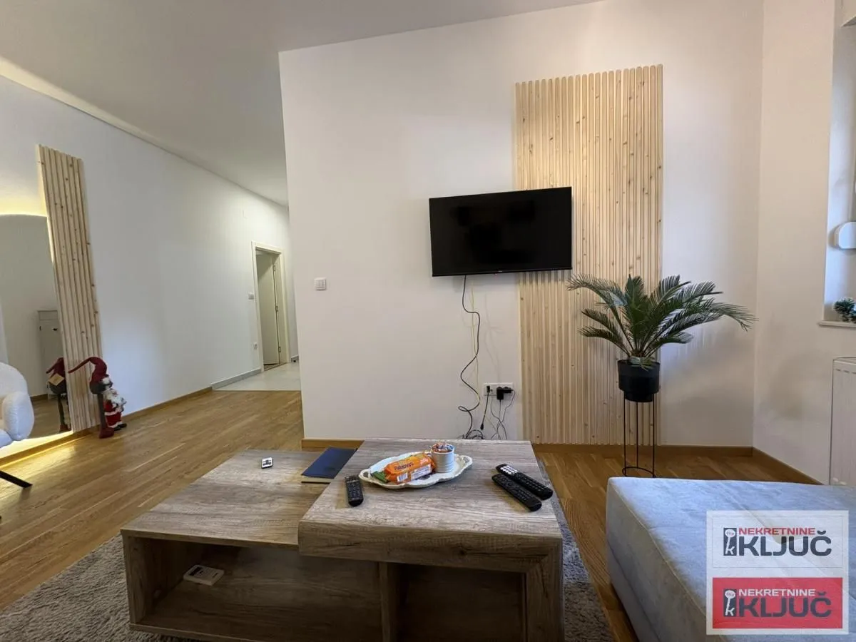 Prodaja, jednosoban stan, 39m², Rotkvarija, Novi Sad Sve Podlokacije