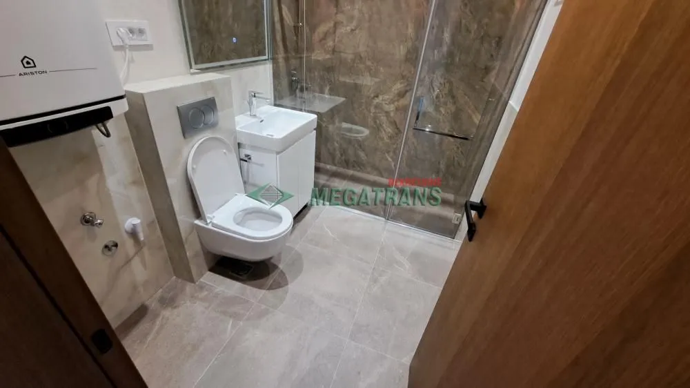 Izdavanje, četvorosoban stan, 90m², Bulevar Evrope, Novi Sad Sve Podlokacije