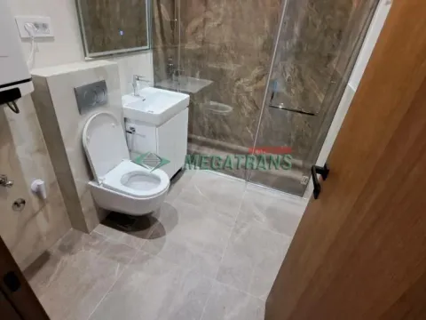 Izdavanje, četvorosoban stan, 90m², Bulevar Evrope, Novi Sad Sve Podlokacije - image 9